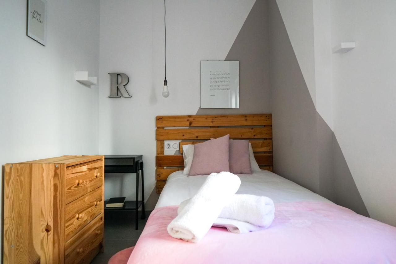 Torres De Serrano Apartment Valensiya Dış mekan fotoğraf